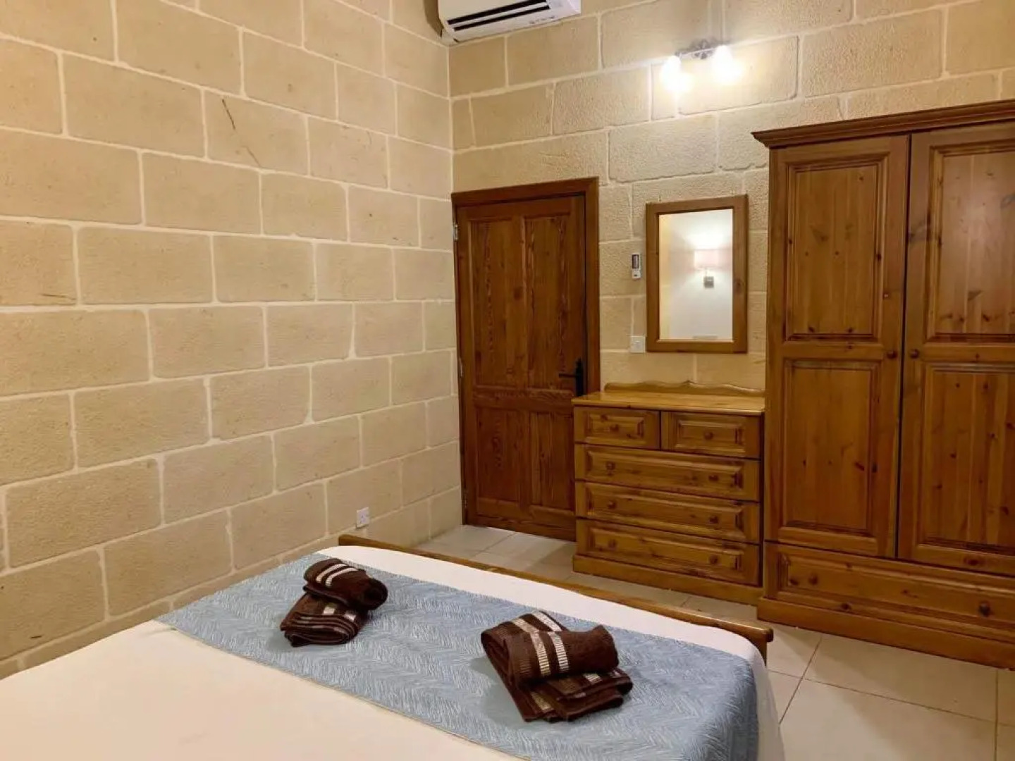 Hofra Farmhouse - 5 bedroom farmhouse with private pool available