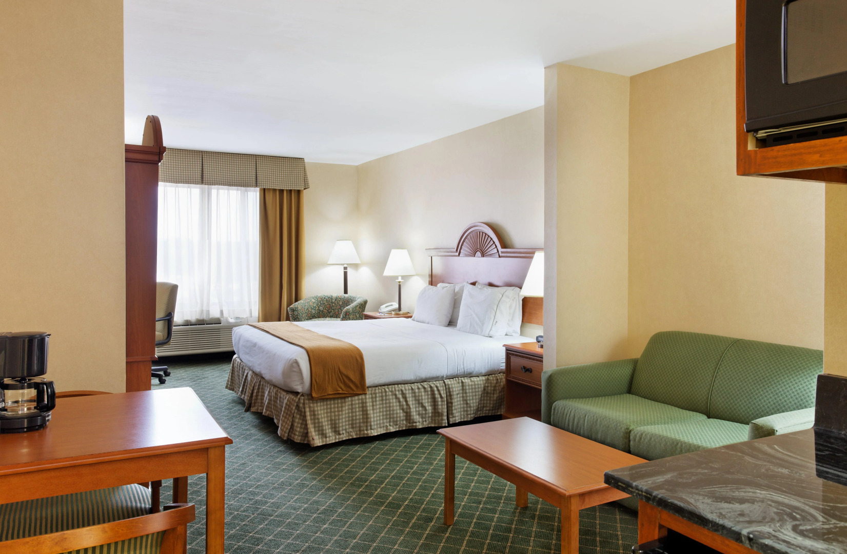 Holiday Inn Express Hotel & Suites Sylacauga by IHG