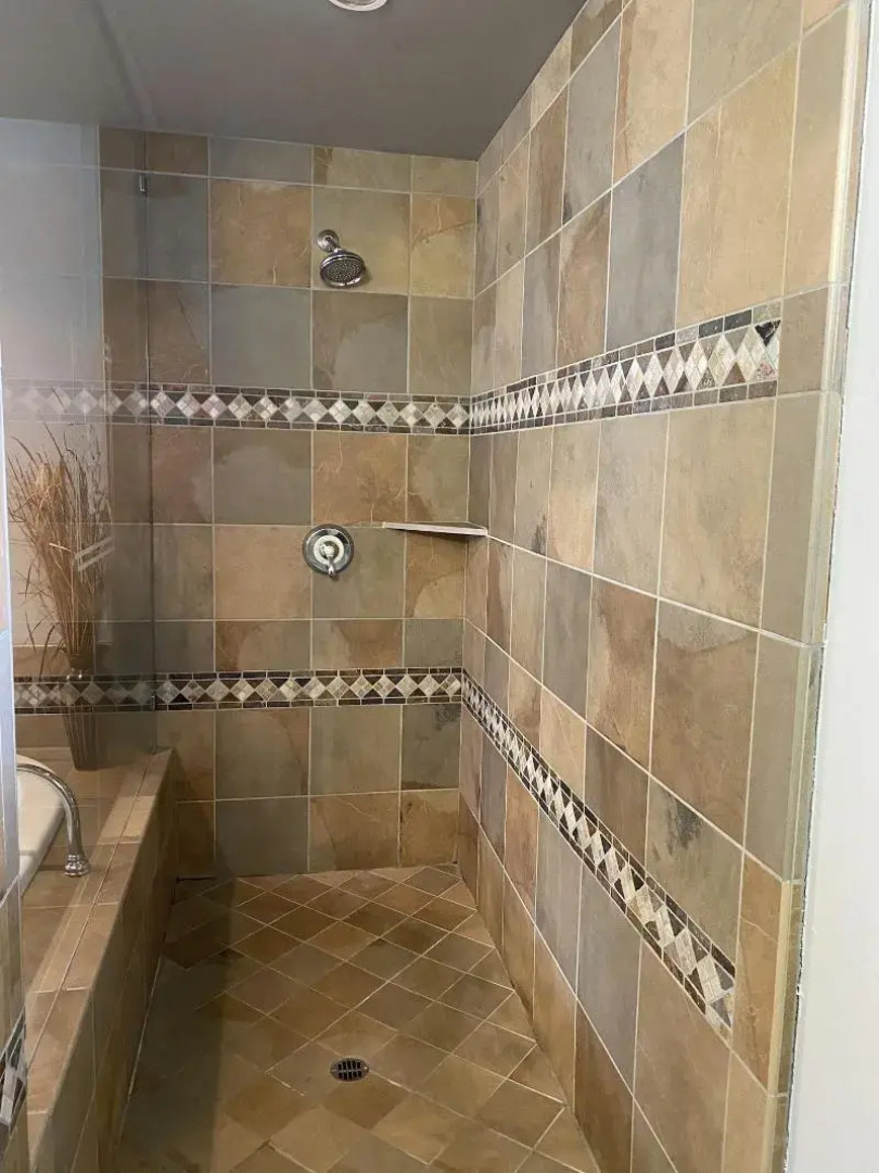 Secrets Inn Lake Tahoe