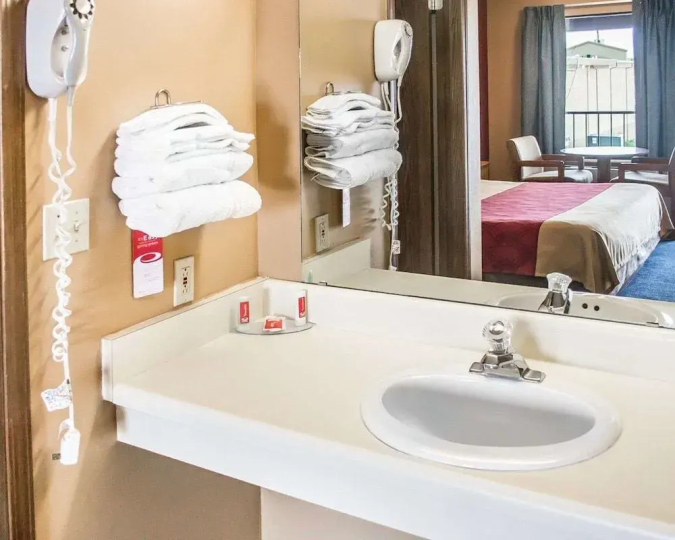 Super 8 By Wyndham Sandusky