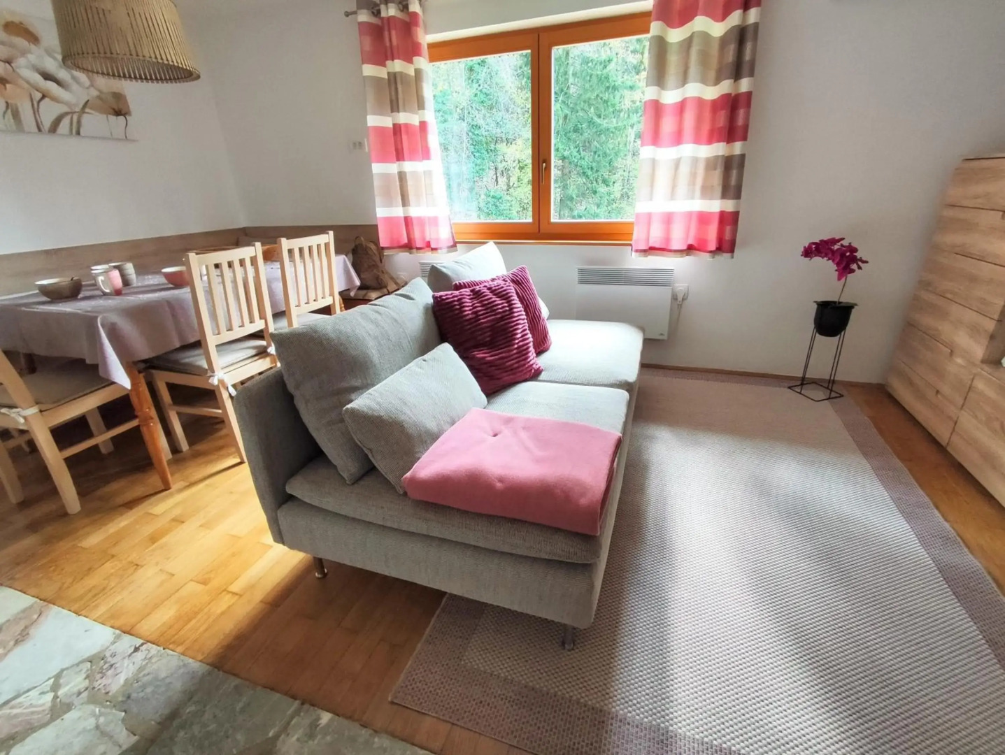 Sweet Stay Forest House