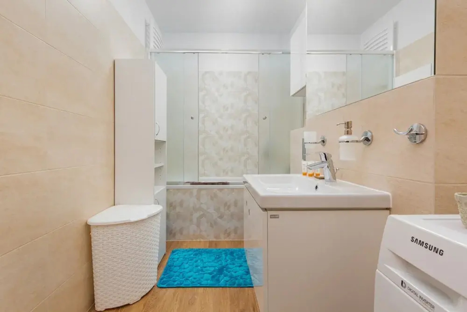 Apartments Warsaw Komputerowa by Renters