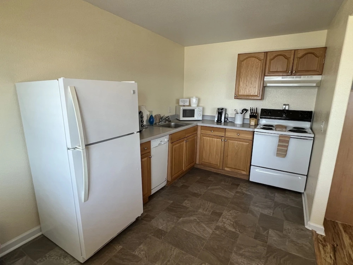 Clear Lake Cottages & Marina