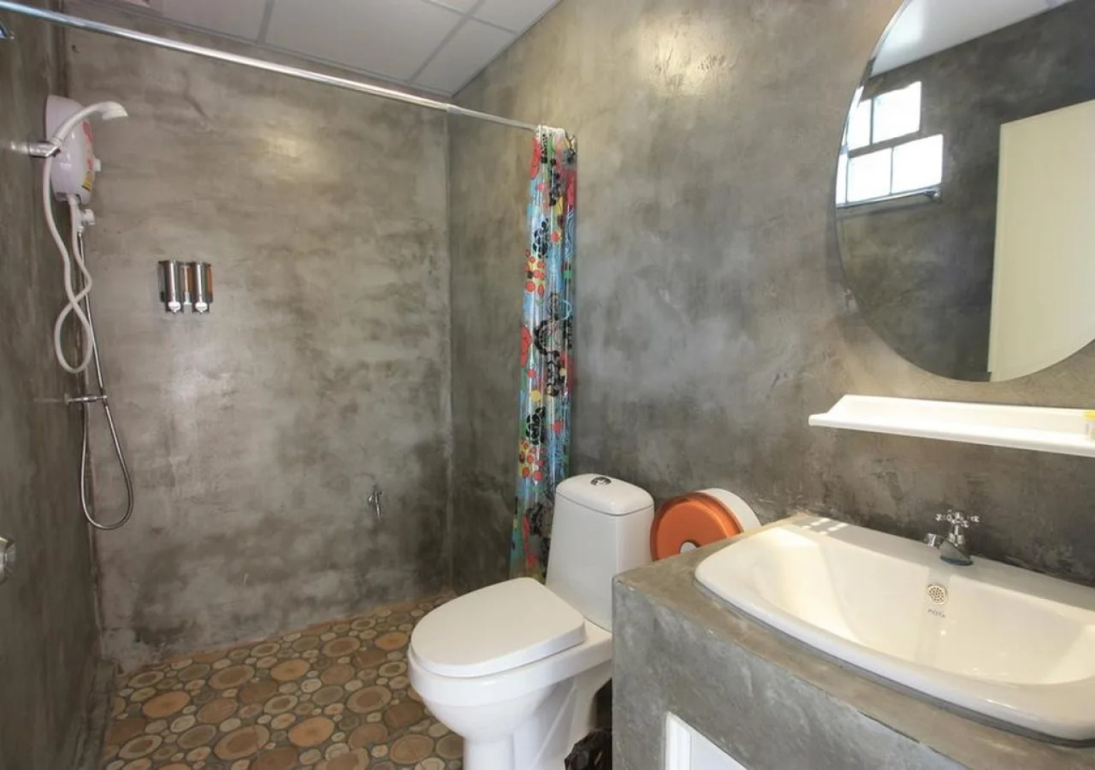 A-Ga-Pe Coffee Bar & Hostel