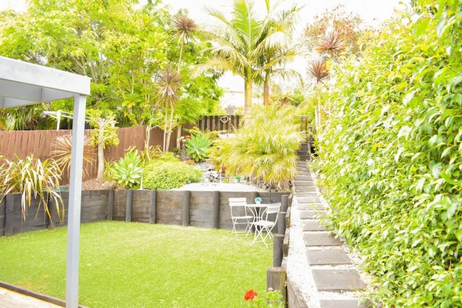 Quaint 2 Bed Family Home in Titirangi