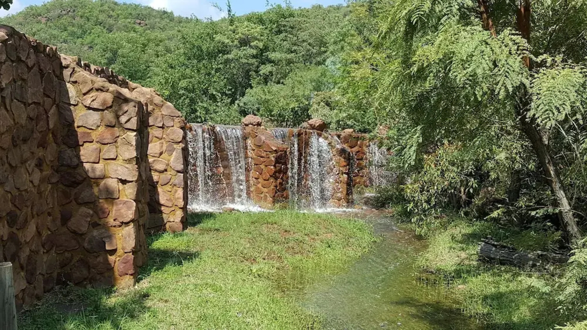 Woodlands Game Lodge