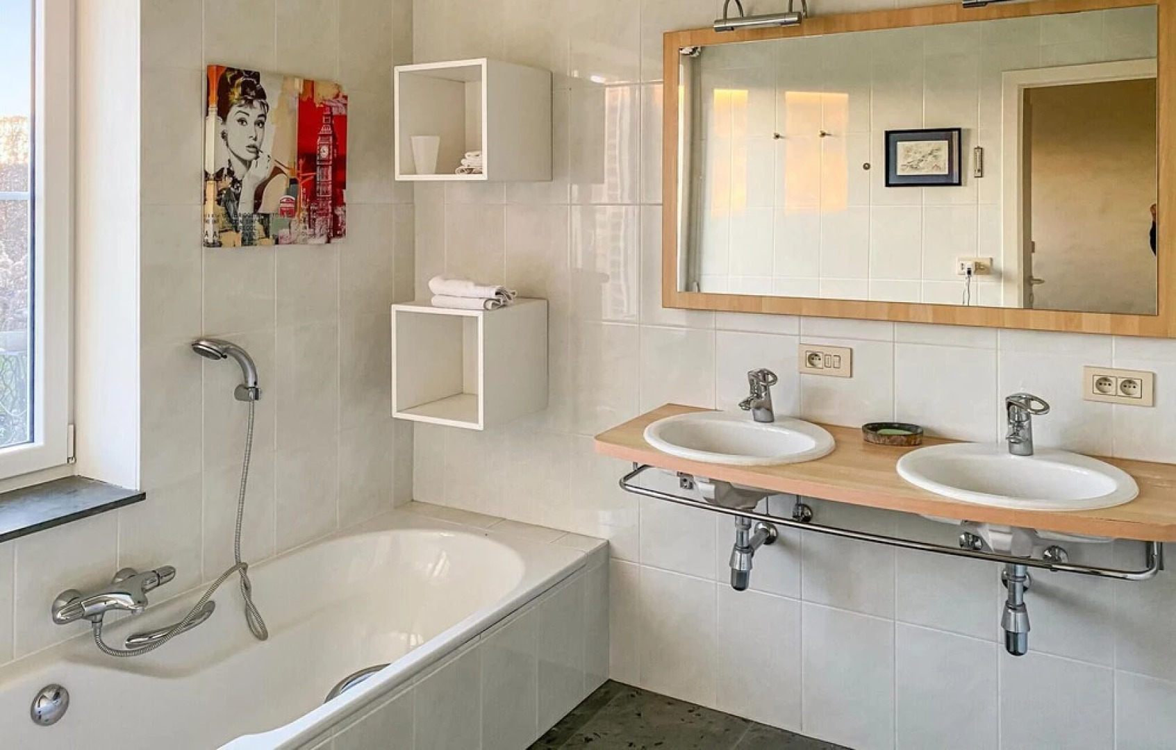 Awesome Home in Kemmel With 3 Bedrooms and Wifi