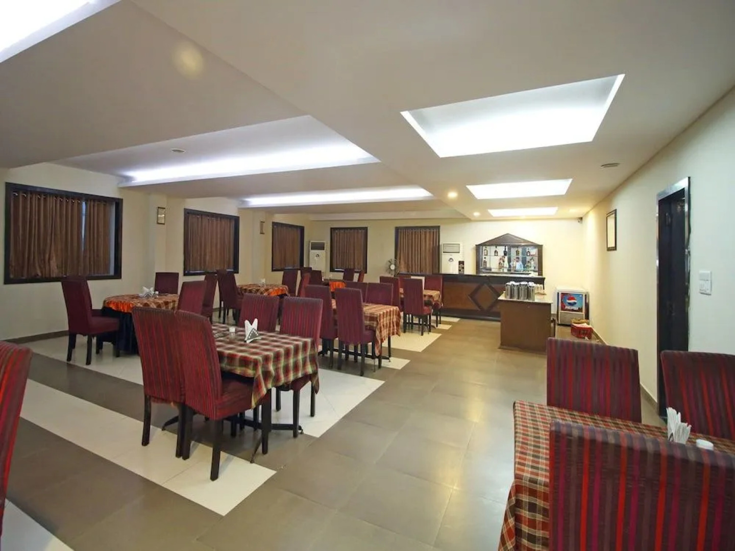 OYO 4754 Hotel Center Point