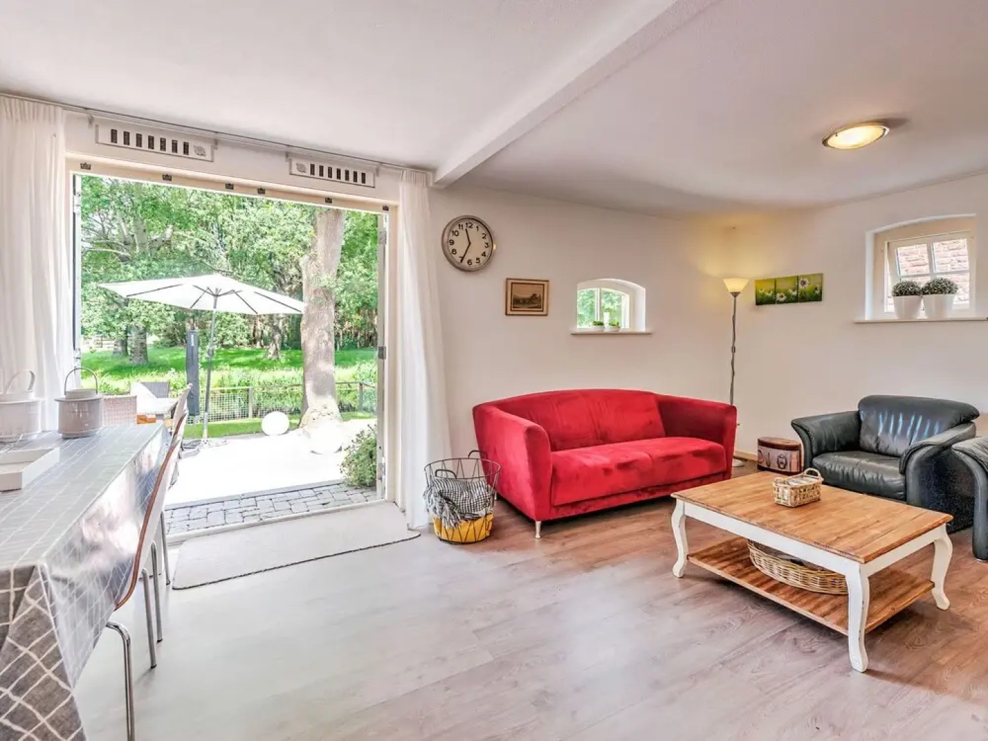 Restful Holiday Home With a Private Terrace and Hottub