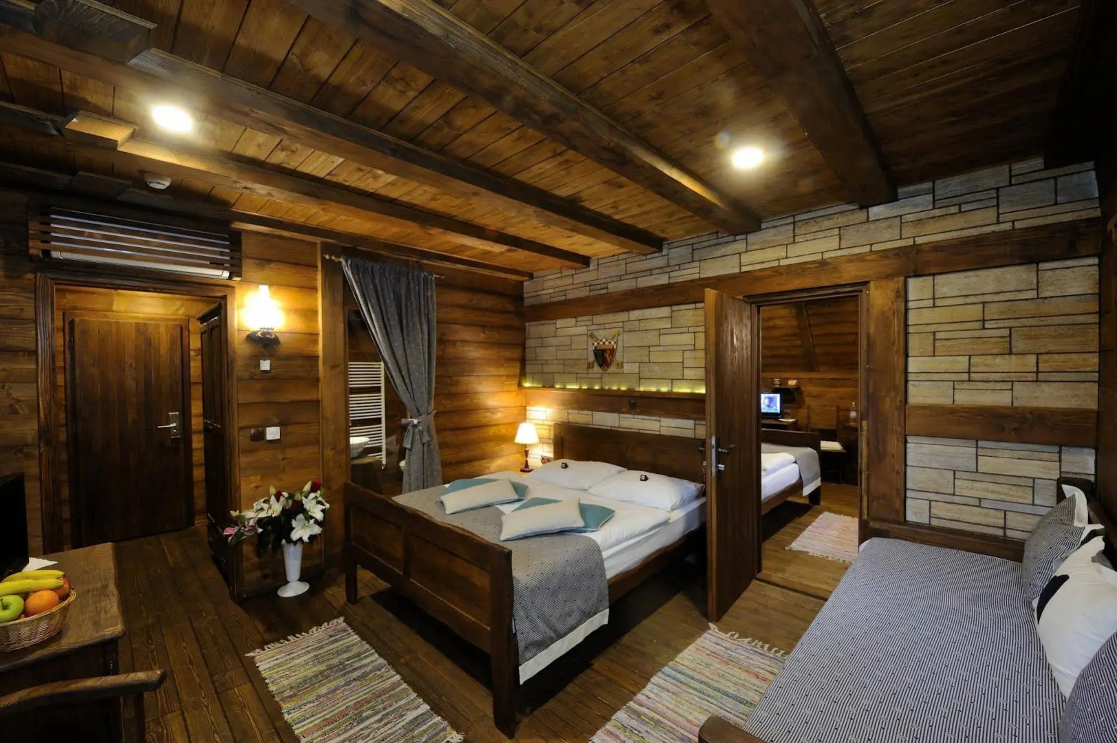 Ethno Houses Plitvica Selo