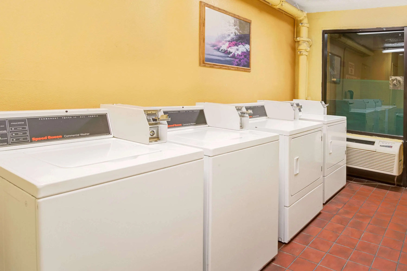 Days Inn by Wyndham El Paso Airport East