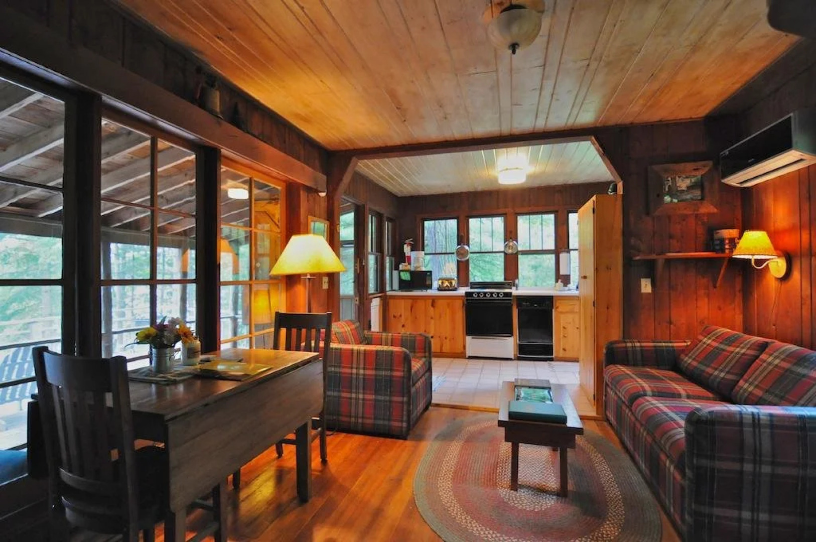 Ludlow's Island Resort