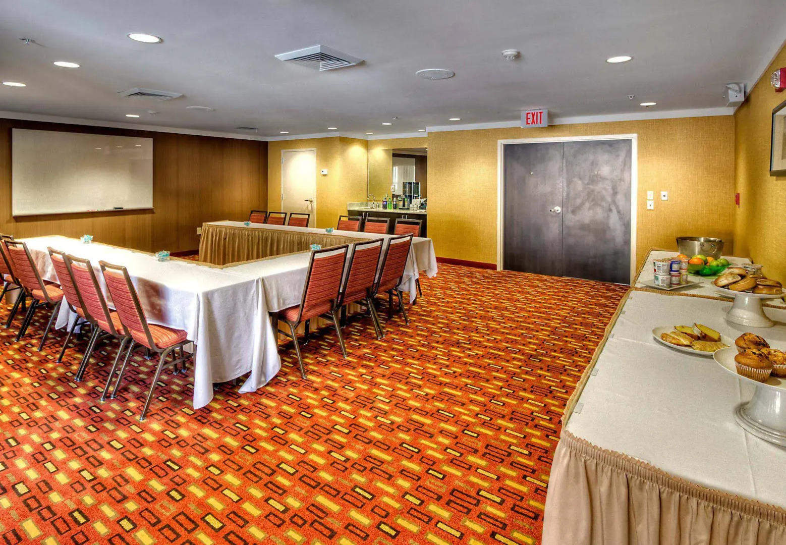 Courtyard by Marriott Burlington