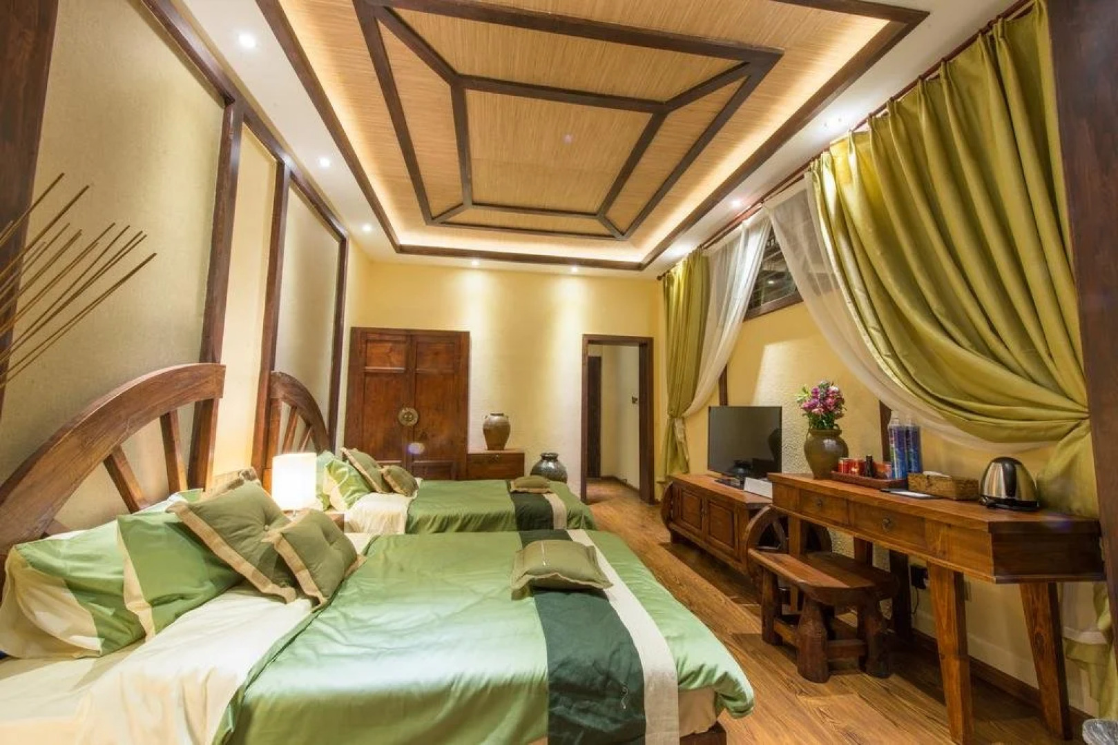 Lijiang Spring Autumn Resort