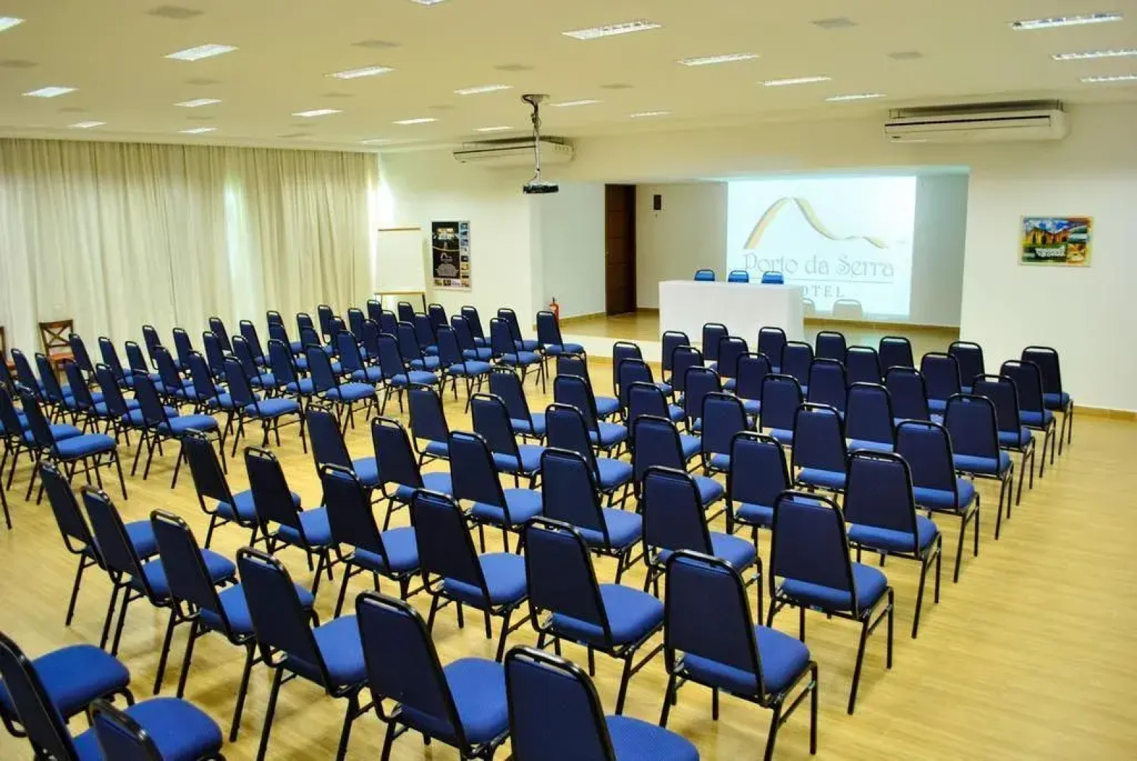 Porto da Serra Hotel