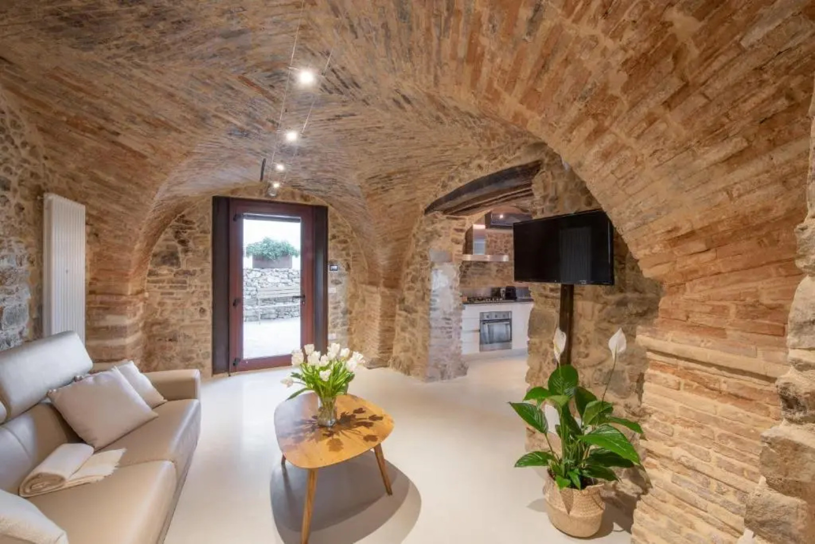 Borgo Baccile by Vini Fantini