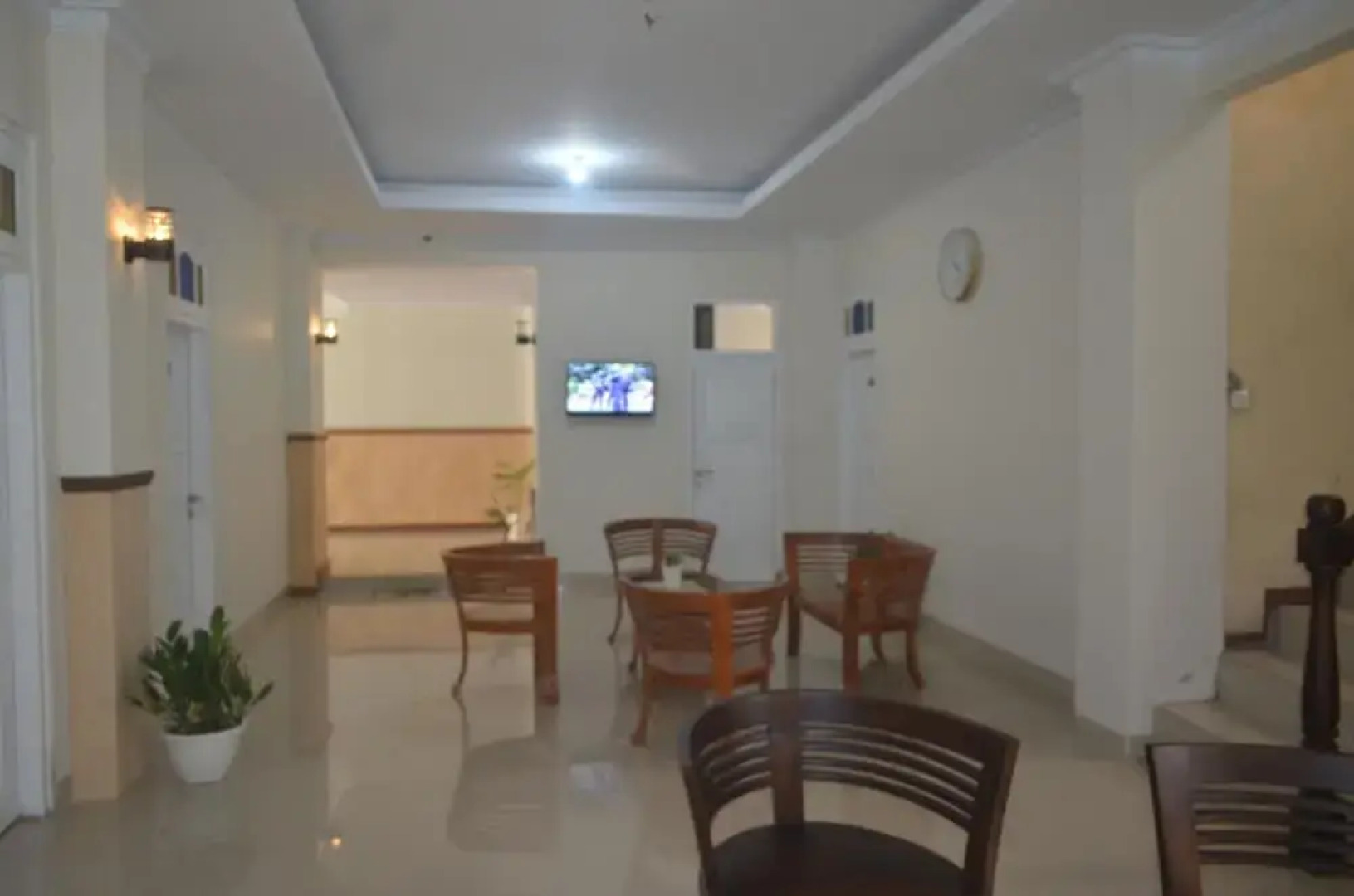 Nuri Indah Syariah Hotel