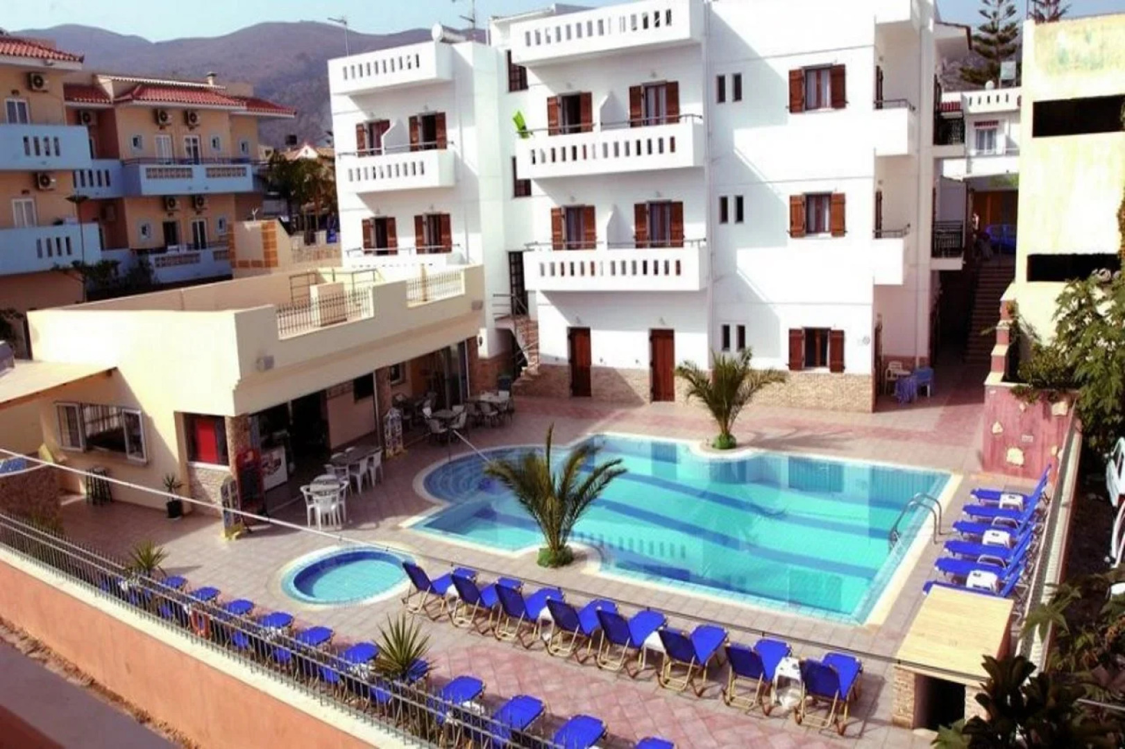 Semiramis Apartments by Estia