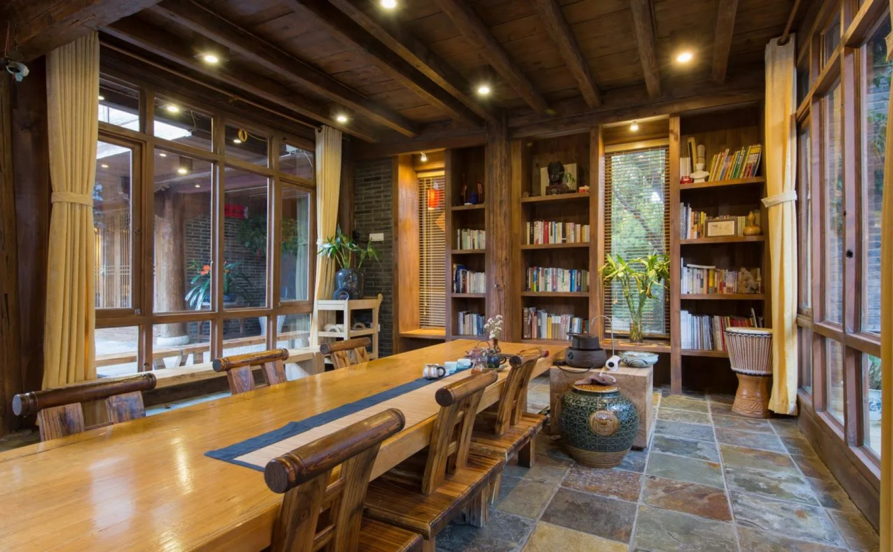 Lijiang Ancient Bridge Inn