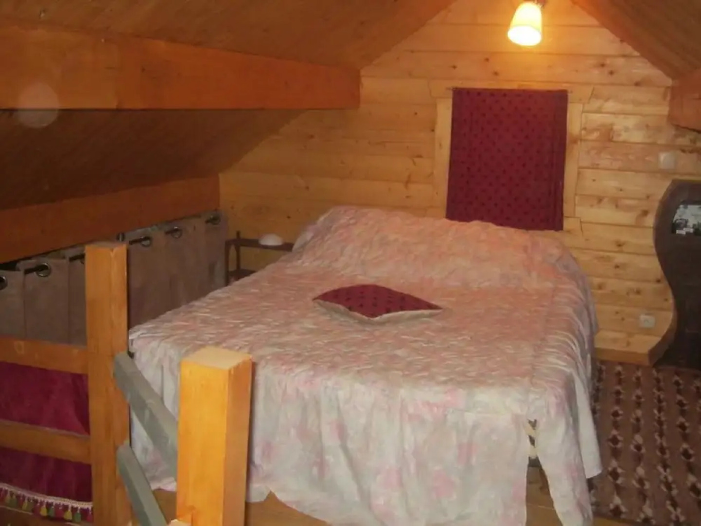 Chalet dans les bois du Quercy