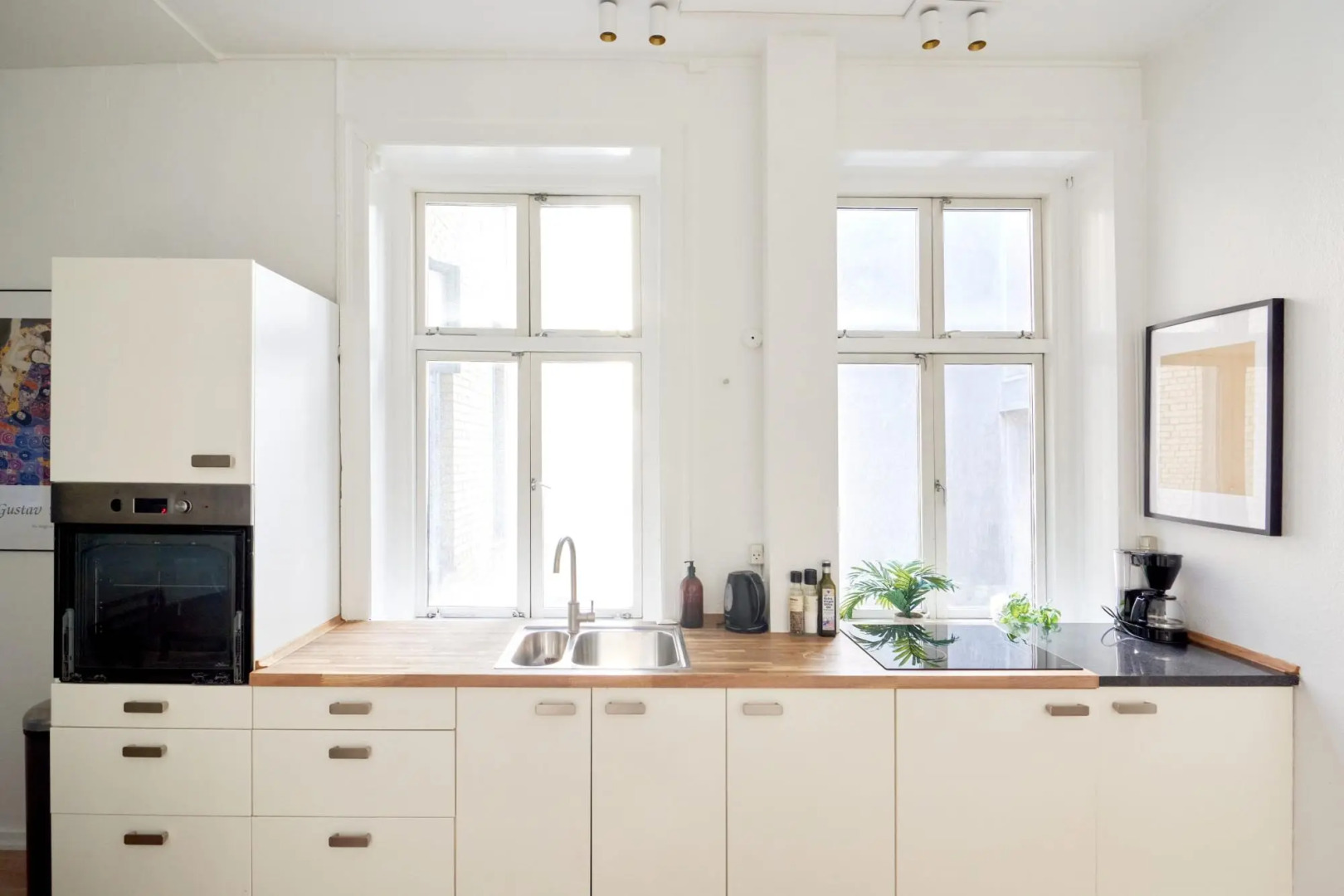 102m Apt. Heart of Copenhagen, 100m to the Metro