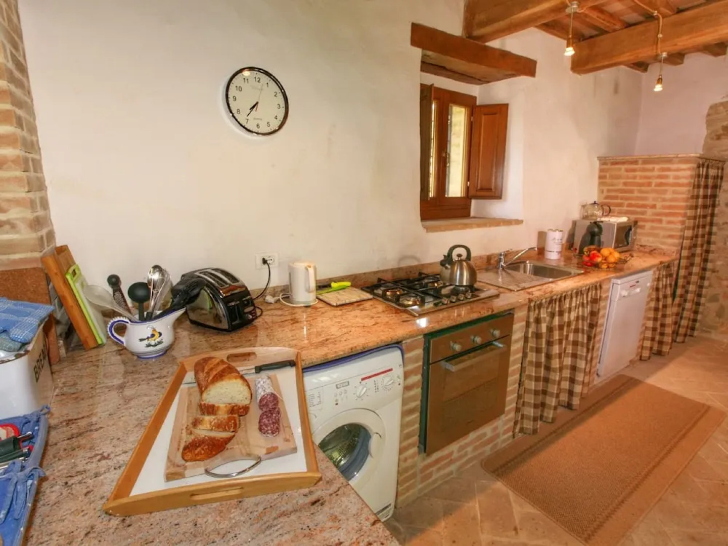 Cottage in Lisciano Niccone With Swimming Pool