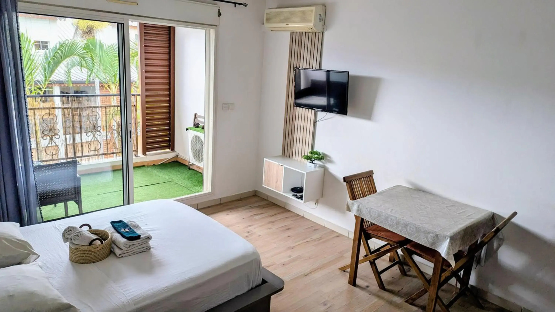 Studio climatisé proche aéroport, navette