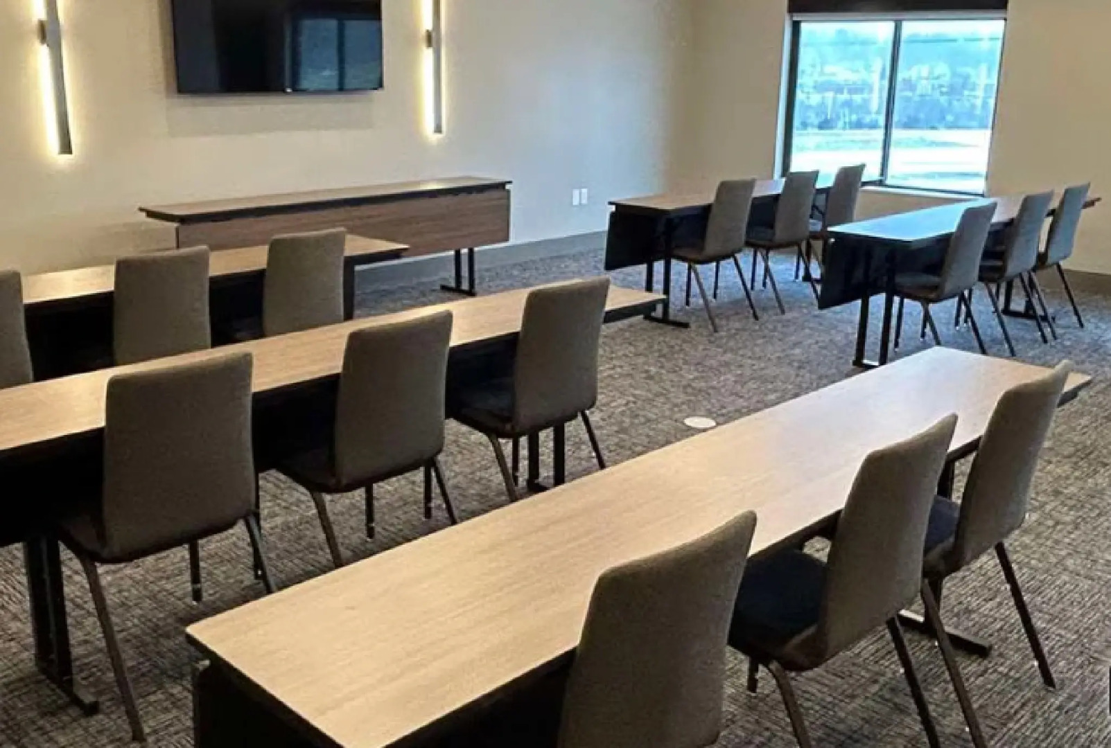 Best Western Plus Marquette Hotel & Suites