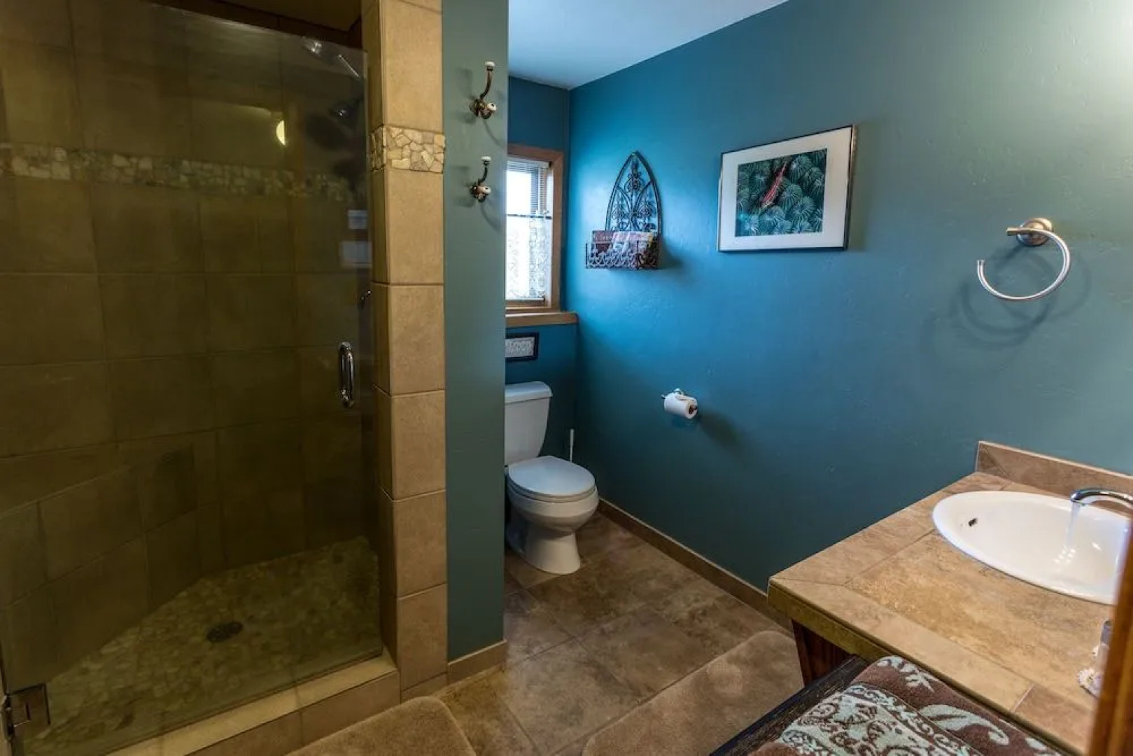 Paradise Gateway B&B and Vacation Homes