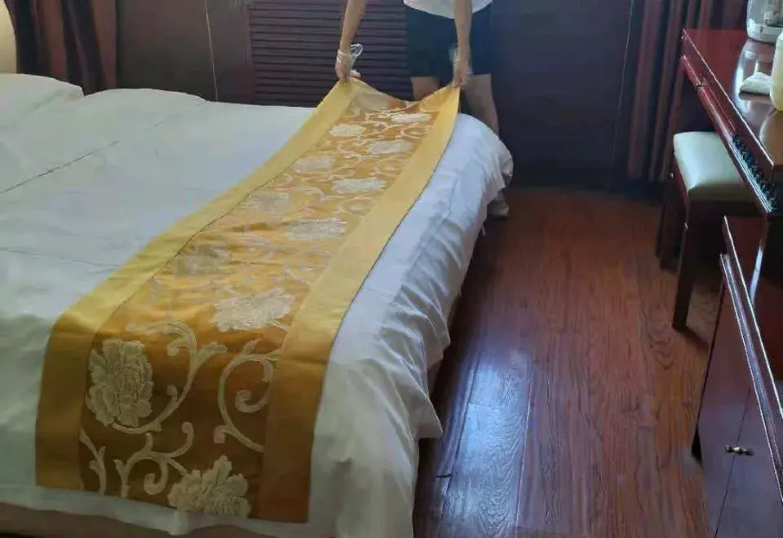 XinYuHaoHotel（formerlyOrientalPearlHotel）