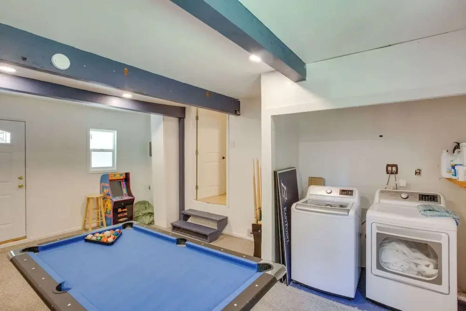 Charming Lake Arrowhead Cabin w/ Deck & Game Room!