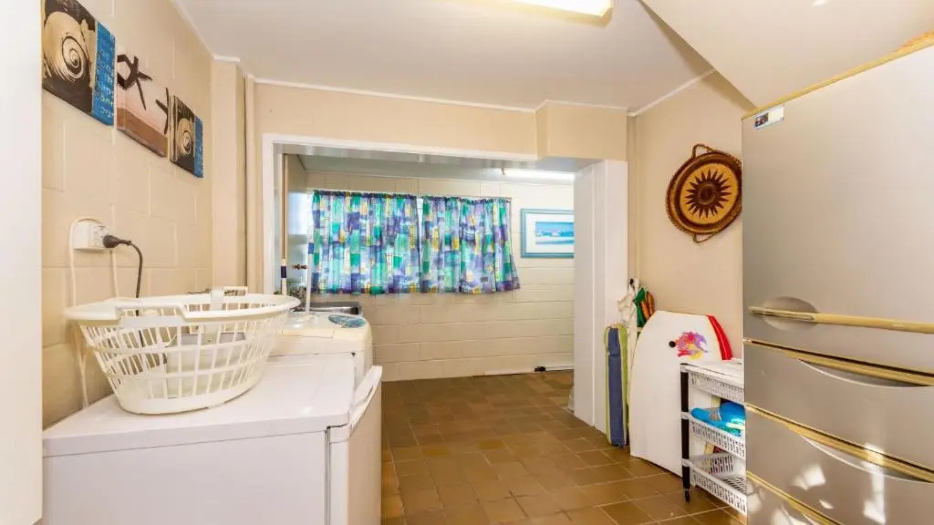 Bribie Beach House, Waterfront directly across the road - Solander Esp, Banksia Beach