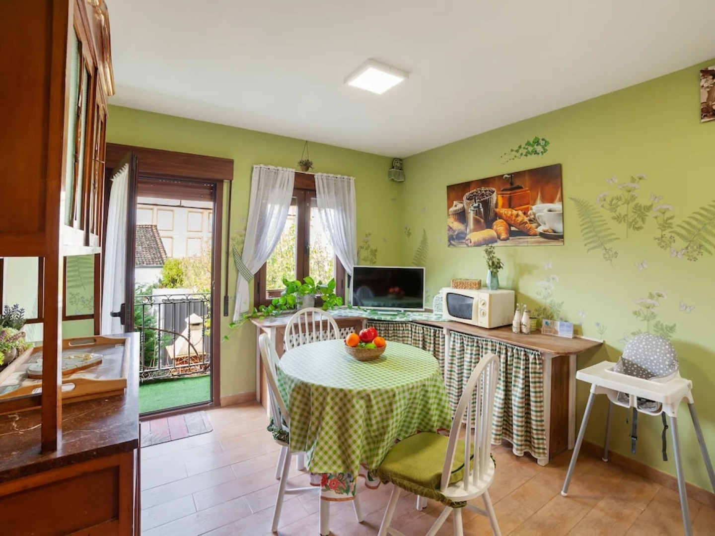 Stunning Mansion in Riaza With Balcony