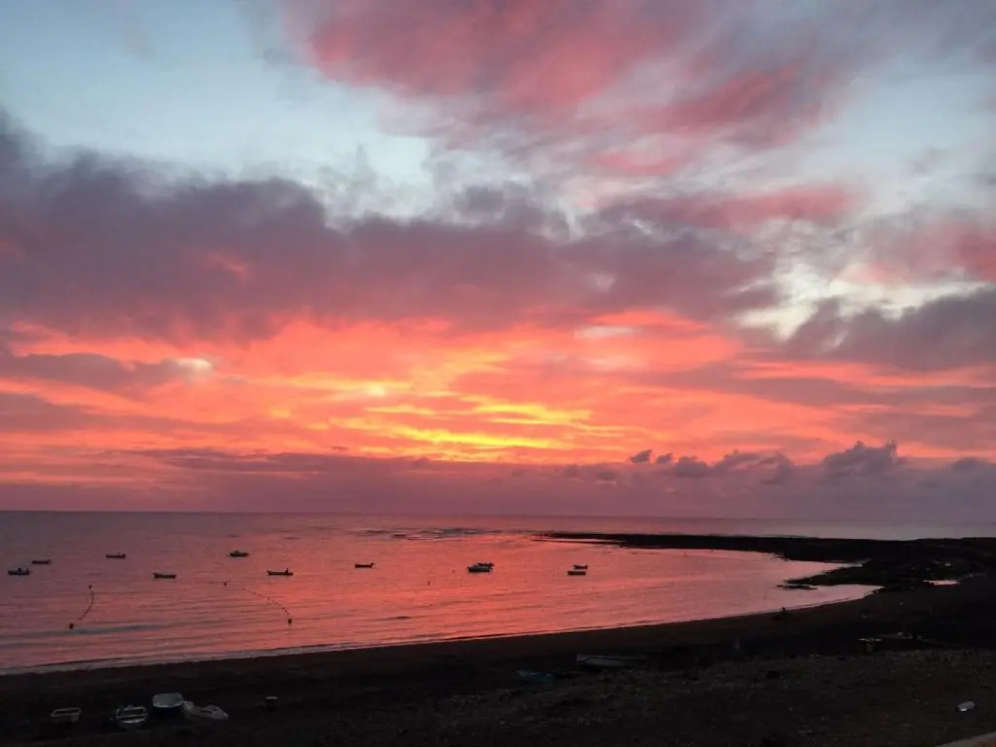 Apartamento con encanto en la playa frente al mar "Posada Rent House"