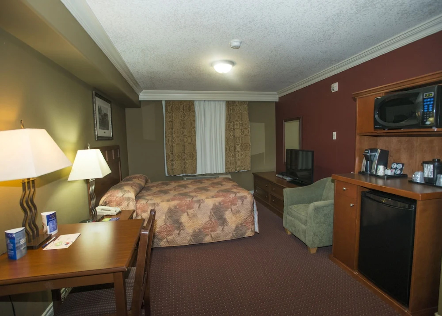Lakeview Inns & Suites - Edson Airport