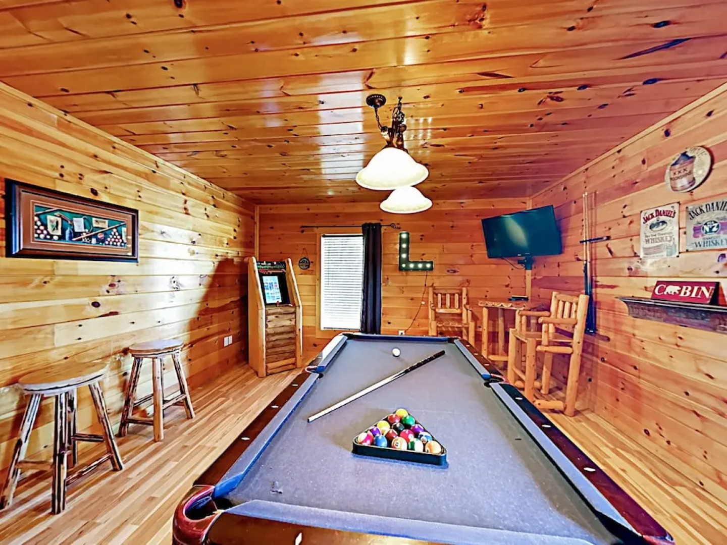 Upper Middle Creek 2 Cabins 6 Bedrooms 6 Bathrooms Cabin