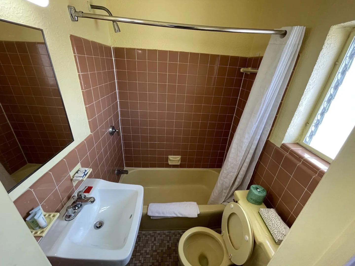 Monaco Motel - Wildwood Beach & Boardwalk