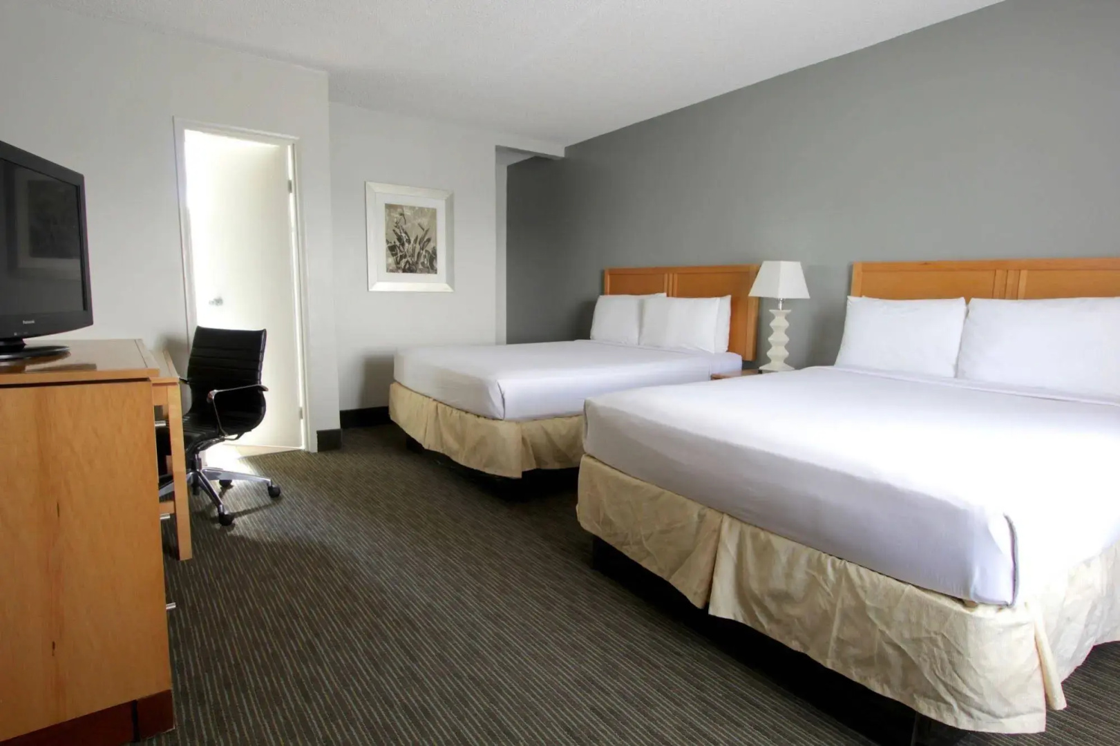 The Sojourn Los Angeles - Sherman Oaks