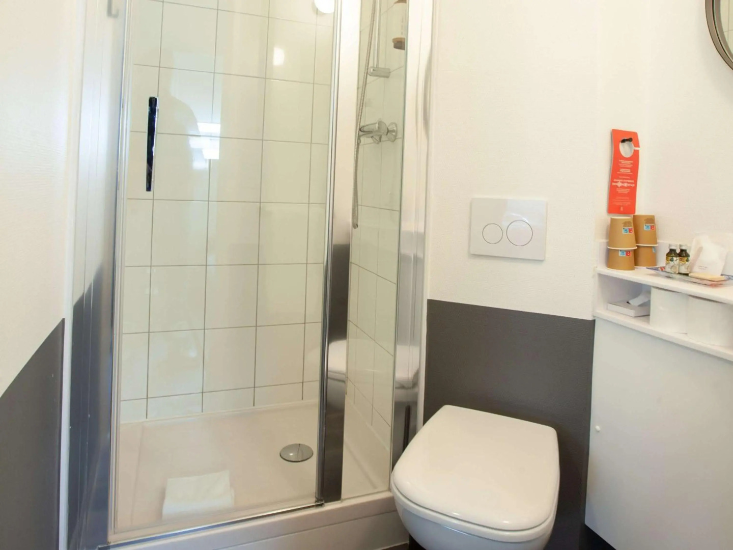 ibis Cherbourg La Glacerie