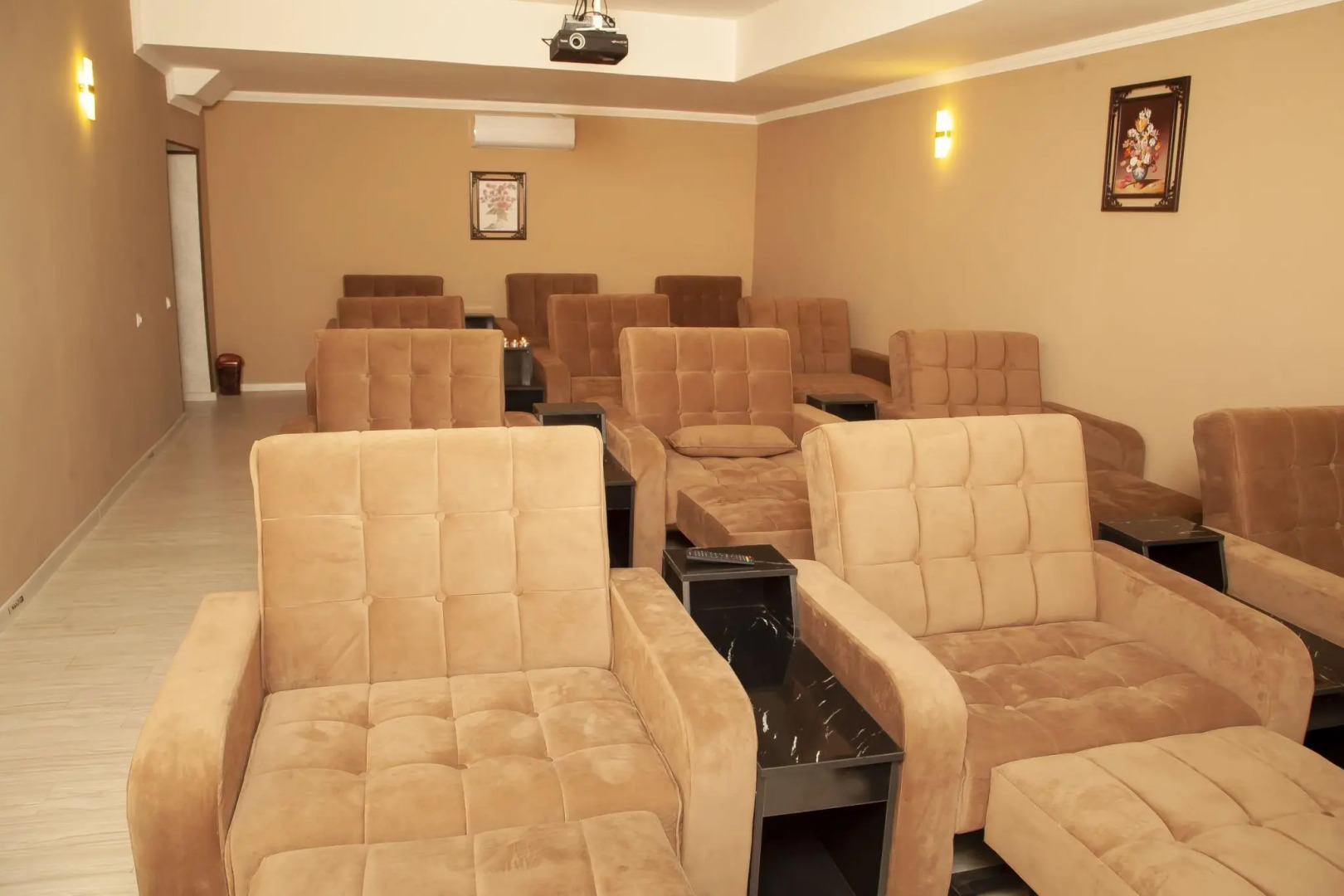 Отель Mira Stay