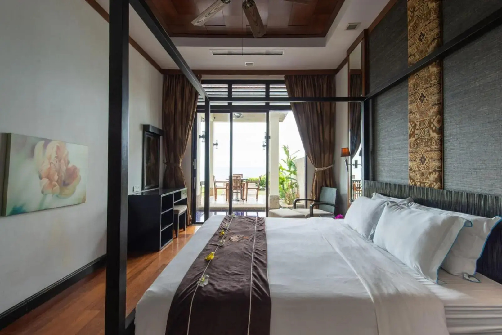 Sabah Beach Villas & Suites