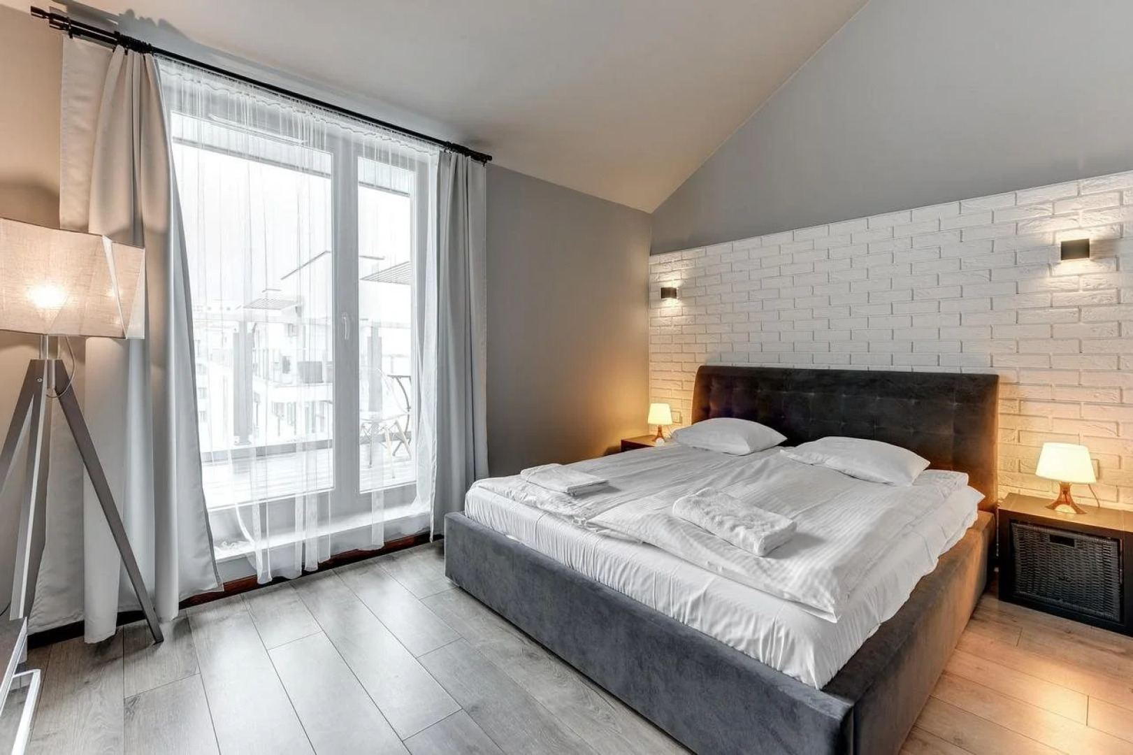 Apartinfo Waterlane Apartments