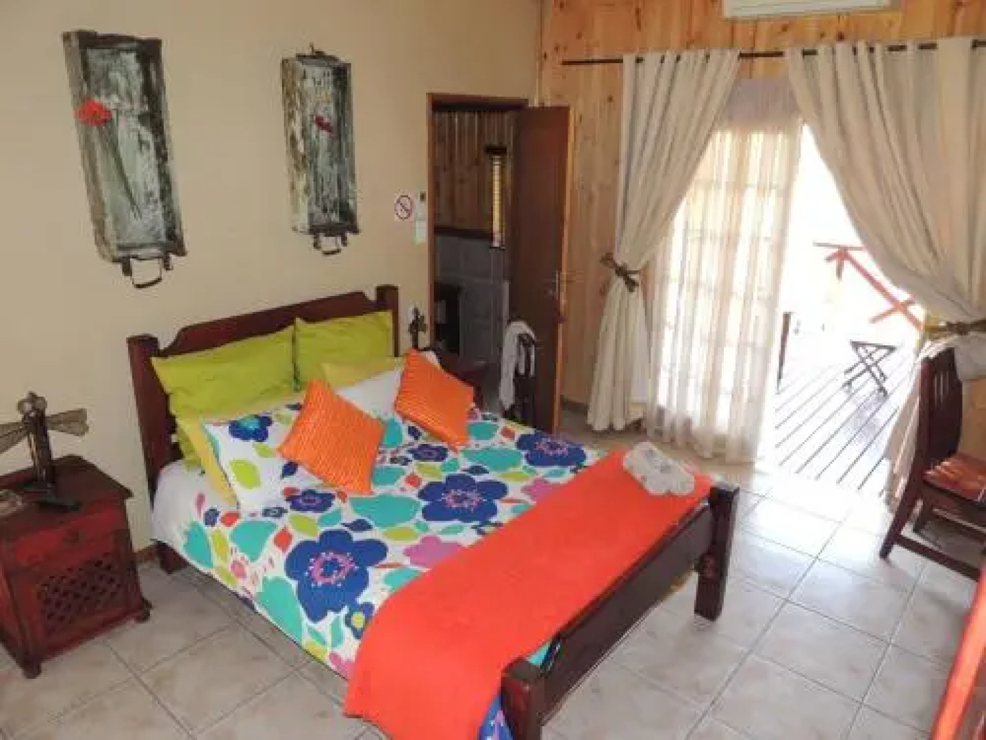 Die Houthuis Guest House