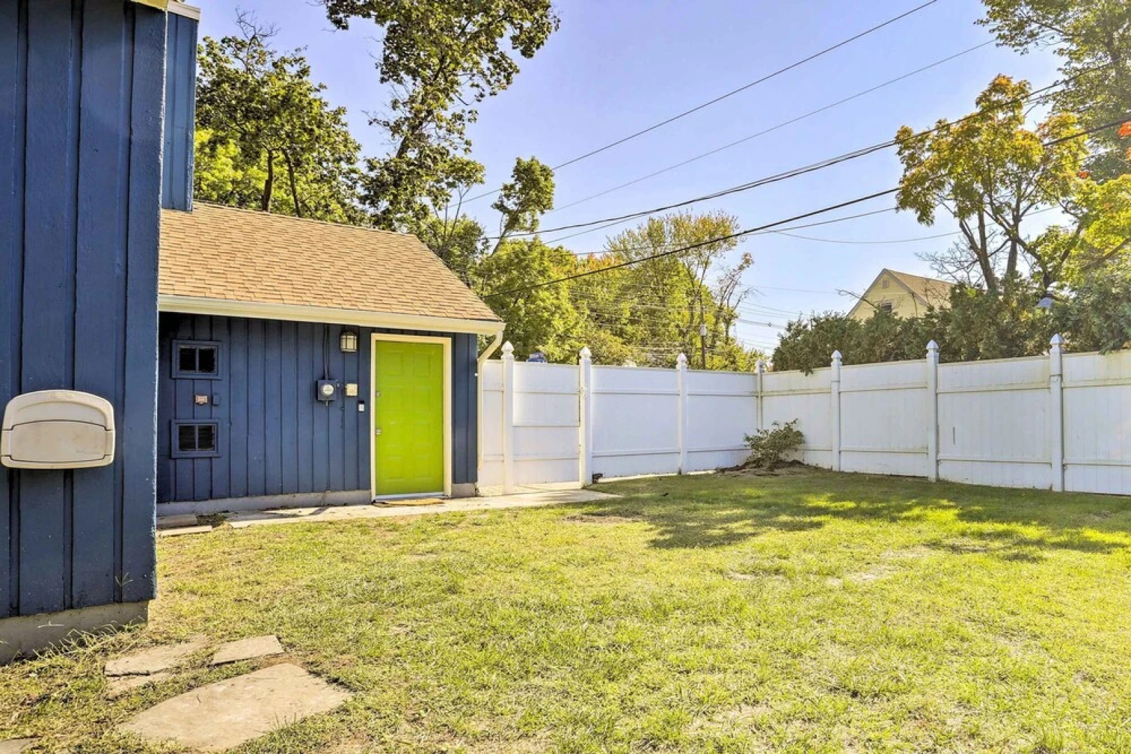 Vibrant Teaneck Home ~ 12 Mi to Manhattan!