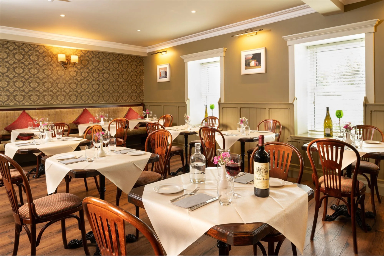 Hylands Burren Hotel