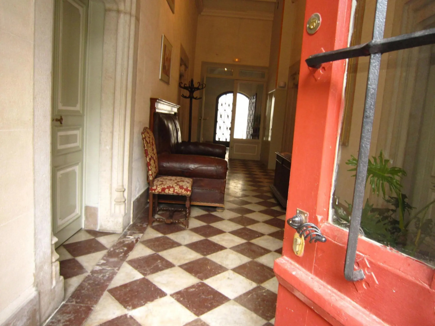 Charming Castle in Serrieres-en-chautagn With Pool