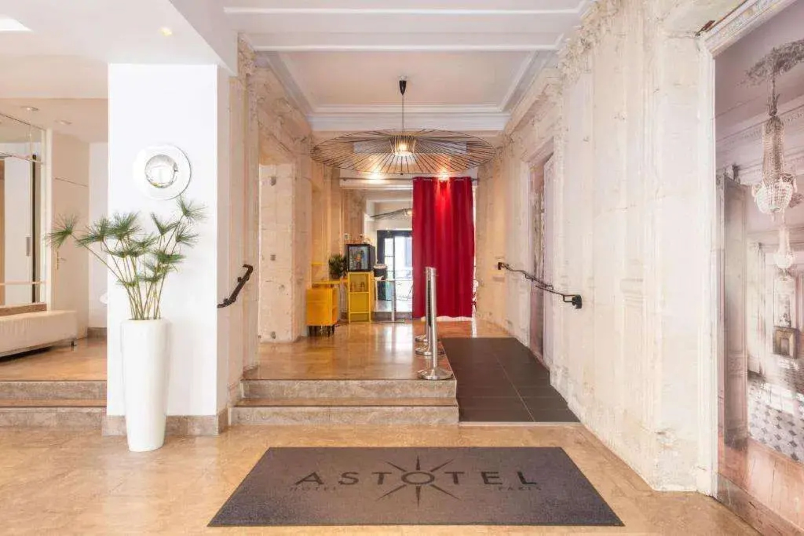 Hotel Astoria - Astotel