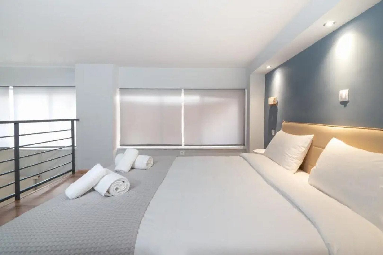 Spacious apartment-600m from the subway