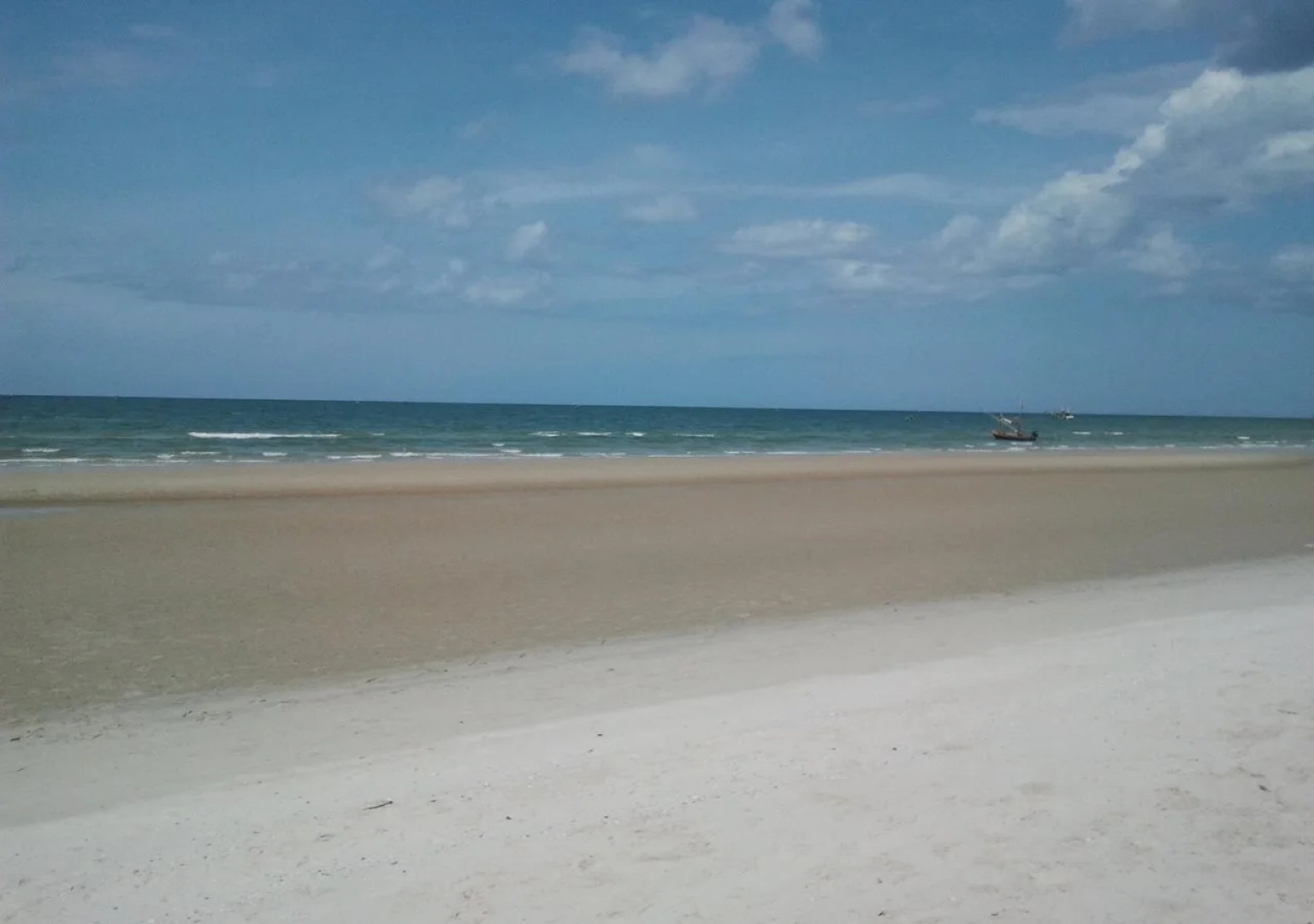 Cha-Am Grand Condotel