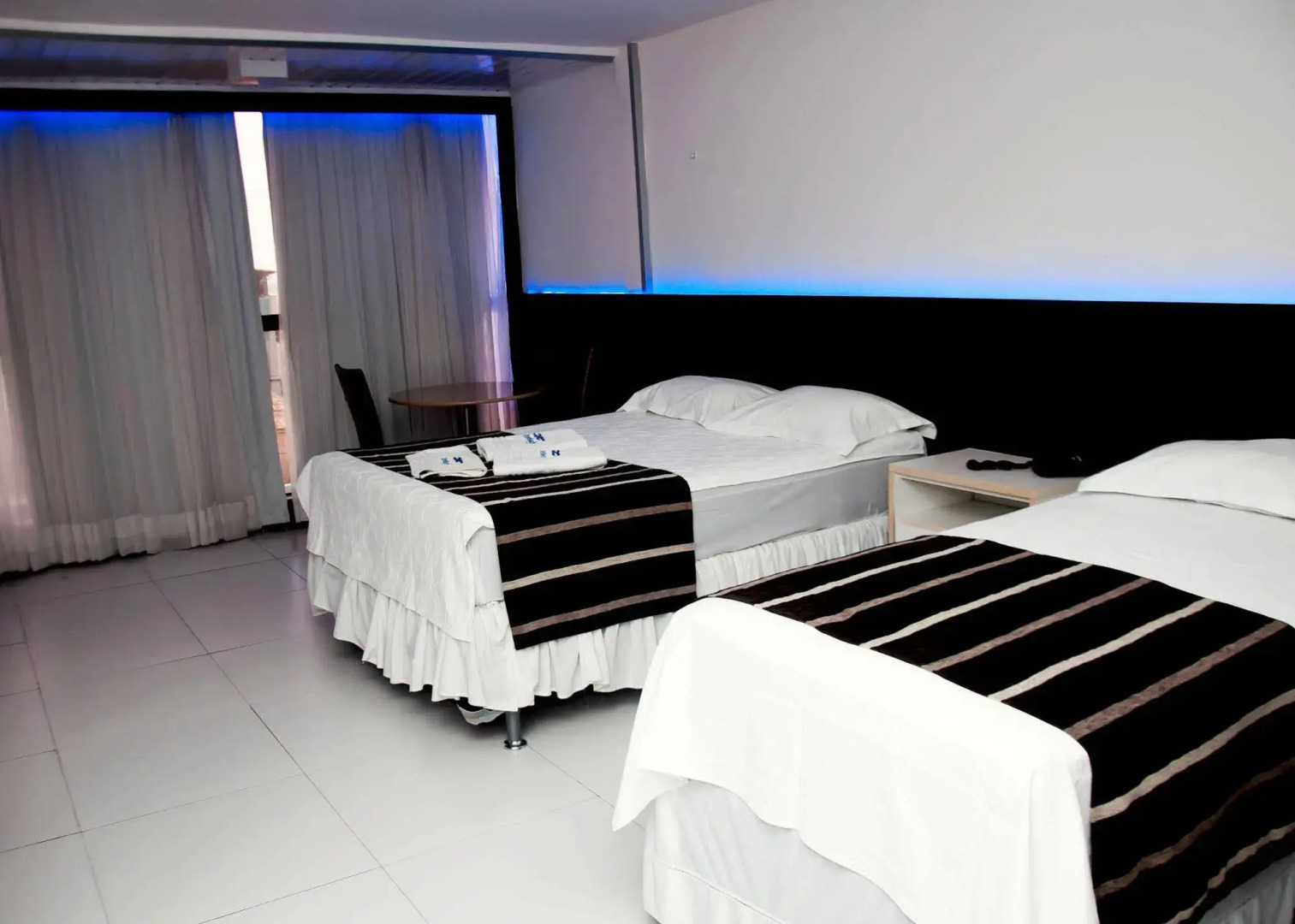 Las Brisas Beach Hotel